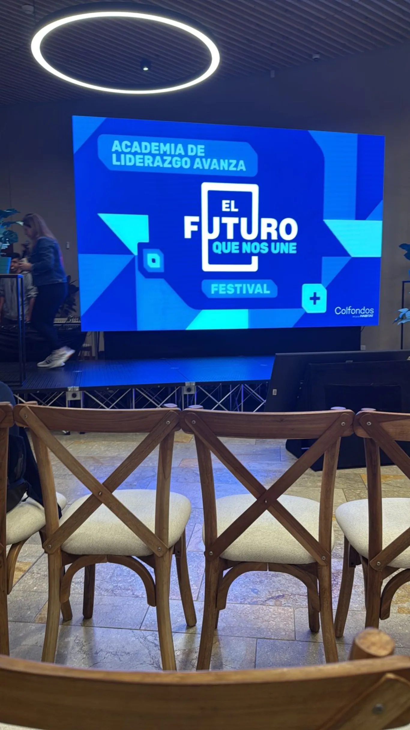 Pantalla LED para el festival corporativo El Futuro Que Nos Une de Colfondos en Bogotá