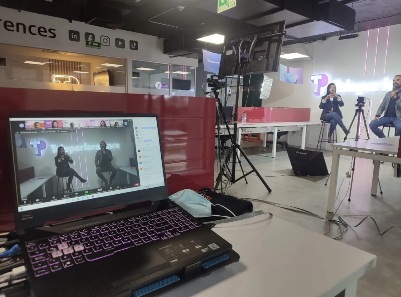 Producción de evento híbrido con streaming para Teleperformance en Bogotá