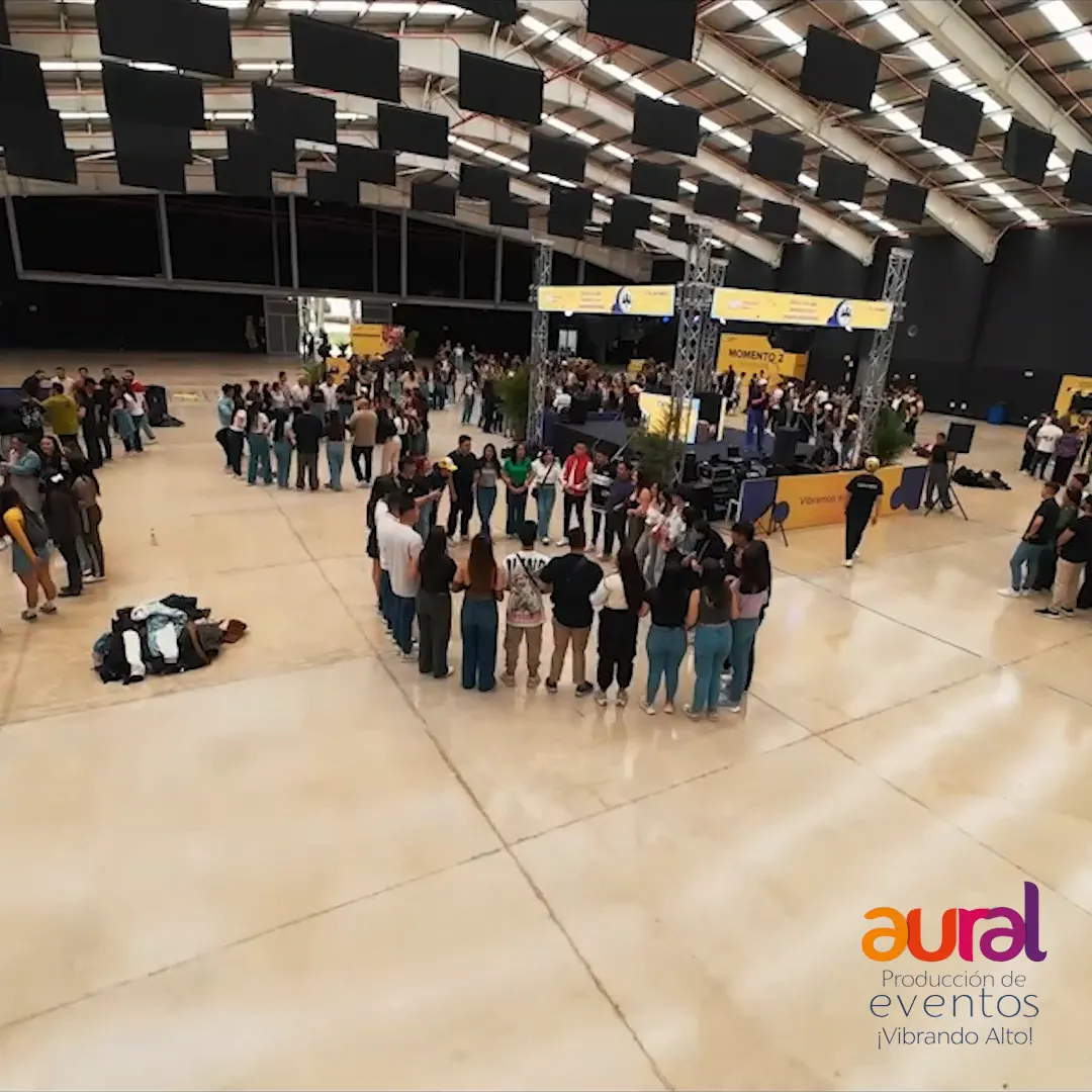 Time-lapse del montaje de un stand para evento corporativo en Bogotá